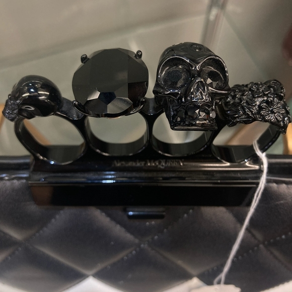 Unused Clutch by Alexander McQueen with dustbag and marks - Picture 7 of 17